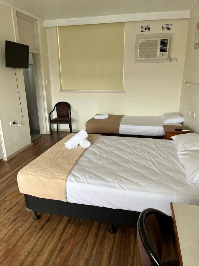 Crown Hotel Motel Grafton Habitación foto
